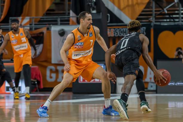 非顶级中锋 非顶级中锋