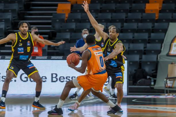 同时利用反 同时利用反